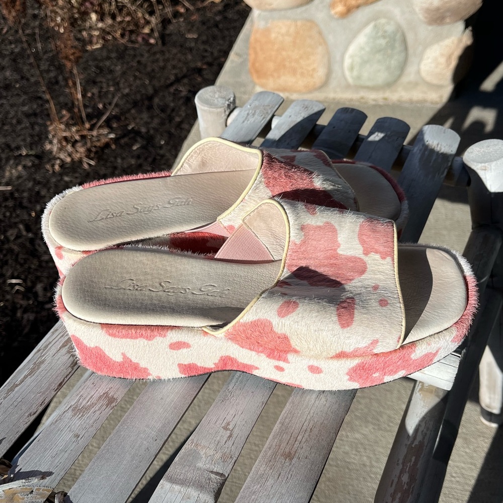 Lisa Says Gah Dakota Cow Print Pink and White Platform Sandals